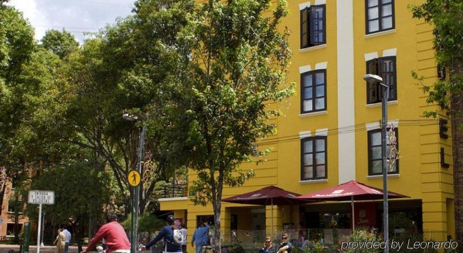 Hotel Bogota Virrey Esterno foto